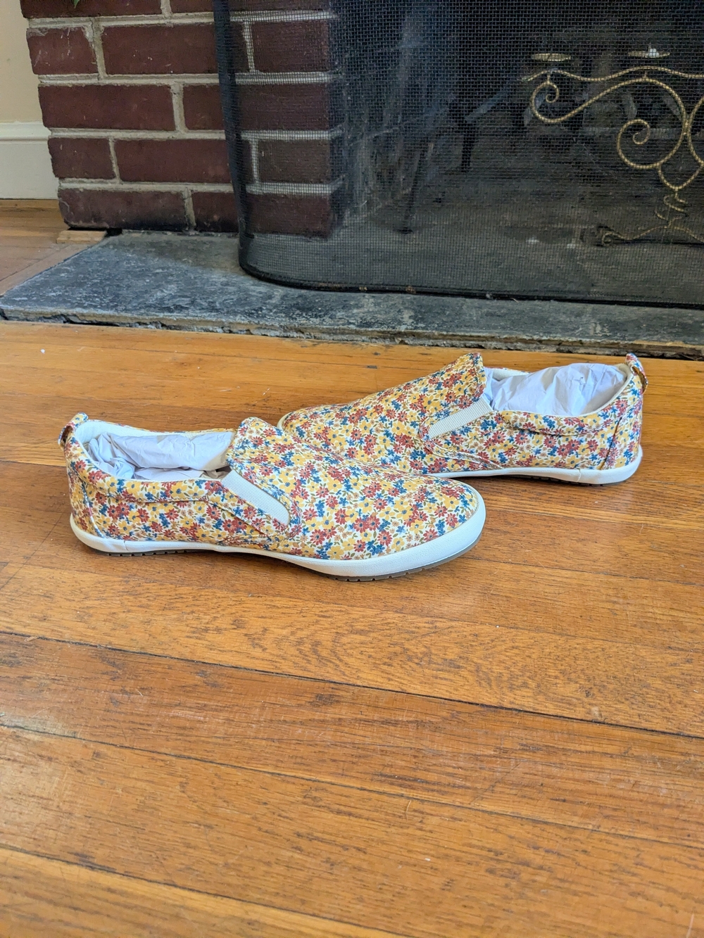 New, Unworn Taos Dandy Golden Floral Slip On Sneakers